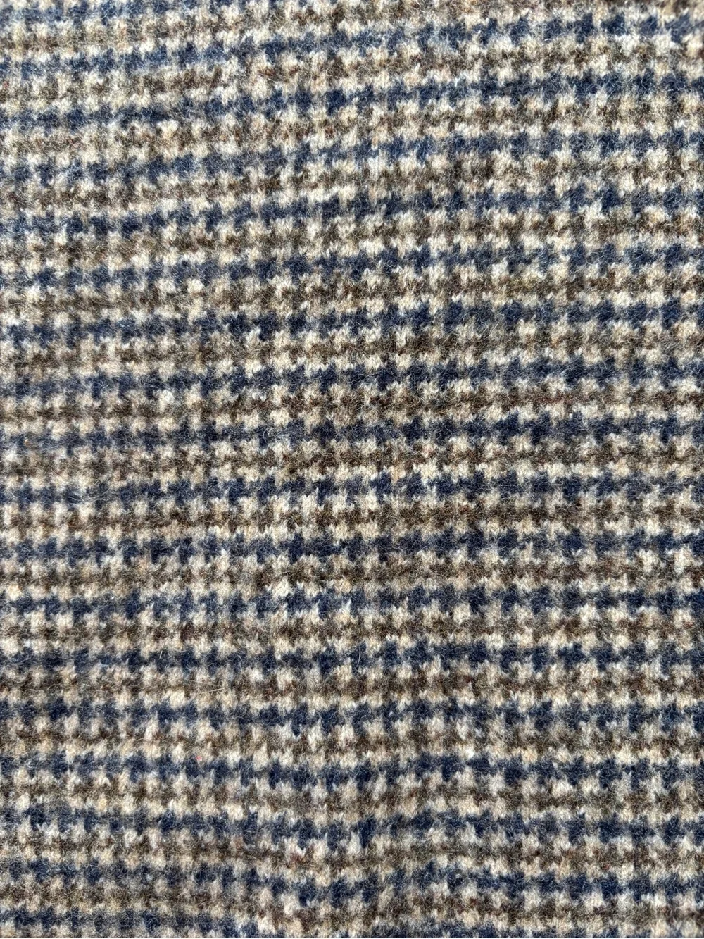 J. Crew Merino wool-blend sweater in houndstooth jacquard Size Large
